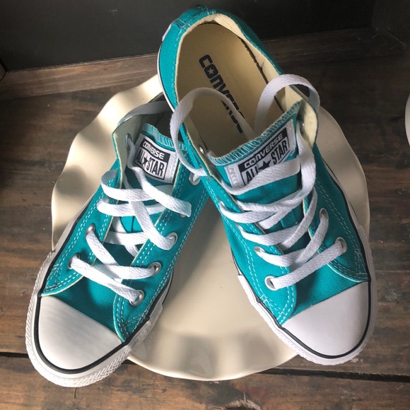 Converse - Picture 3 of 3